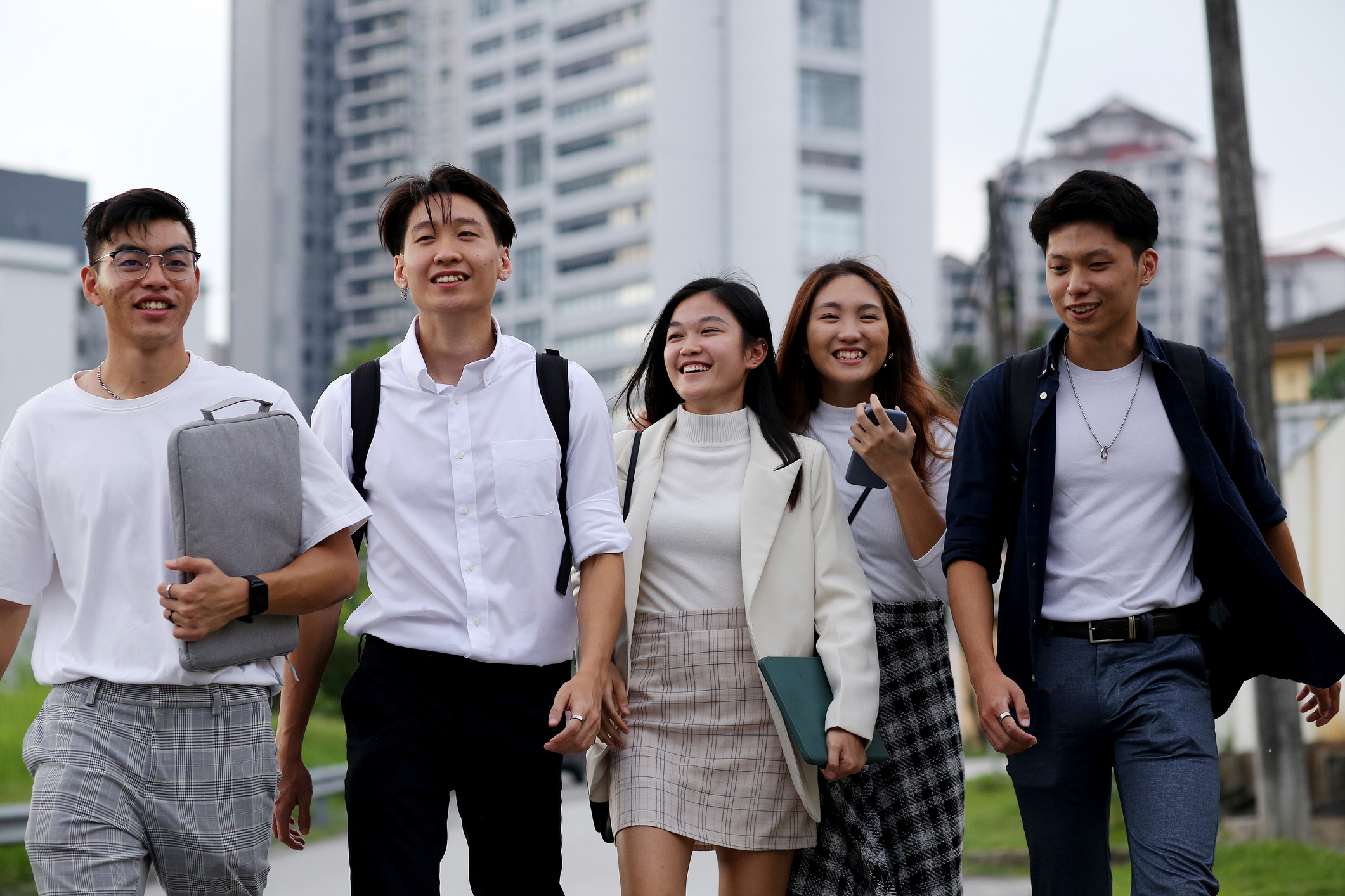 人手不足に悩む日本。